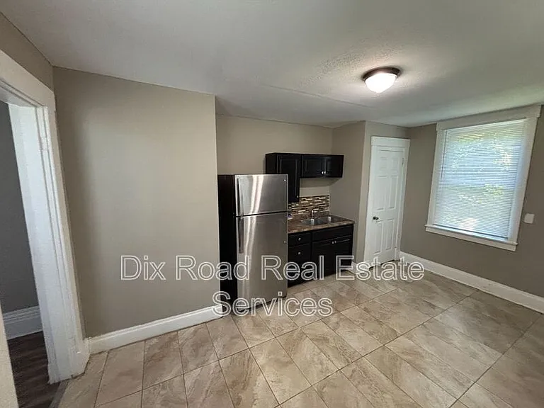 545 Rockdale Ave #2 — Photo 7