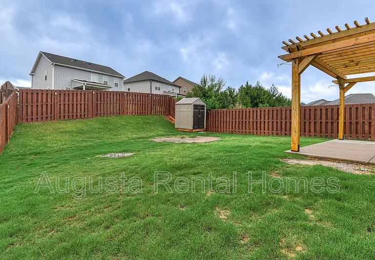 5107 Heathbrook Dr — Photo 32