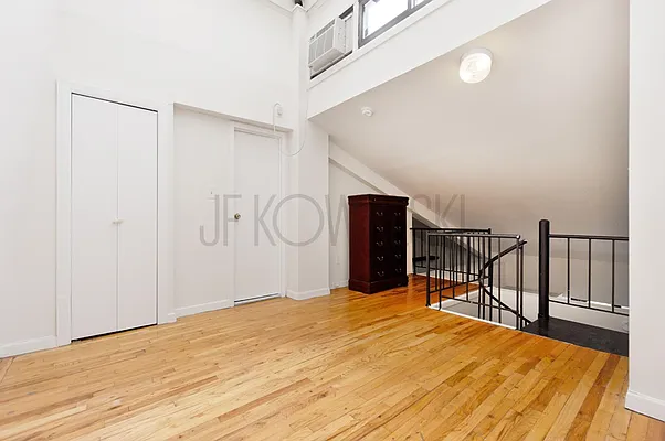 Rented by R New York | media 15