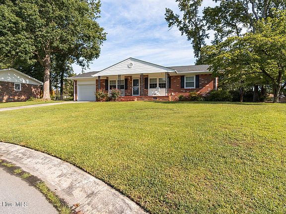 2nd image of 102 Estate Drive
