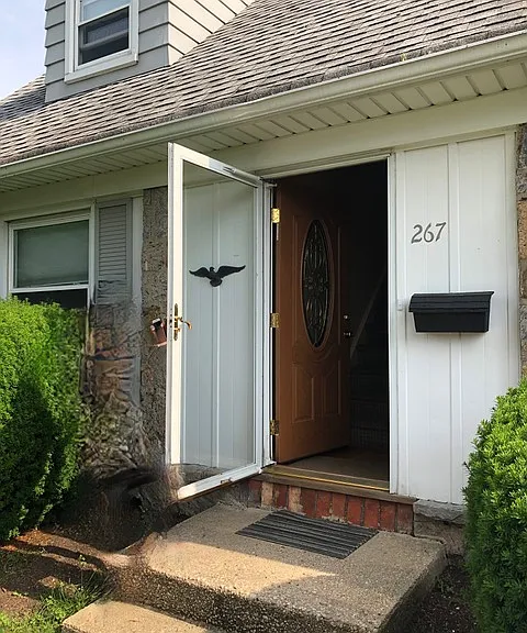 267 Haypath Rd — Photo 2