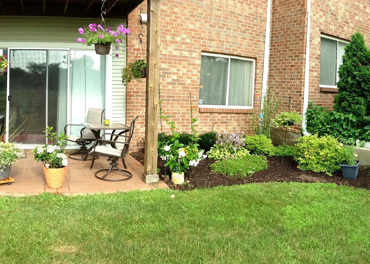 2 bed, 980 sqft, $1,500 — Photo 1