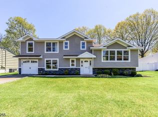 45 Hemlock Ter, Springfield, NJ 07081