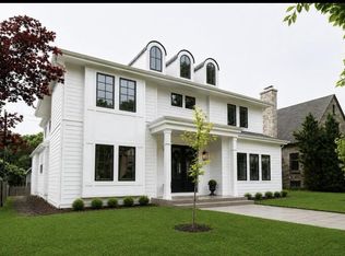 4840 N Larkin St, Whitefish Bay, WI 53217