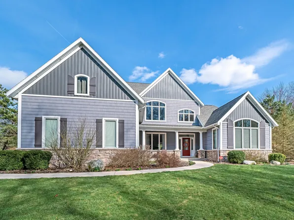 9174 N 27th St, Richland, MI 49083