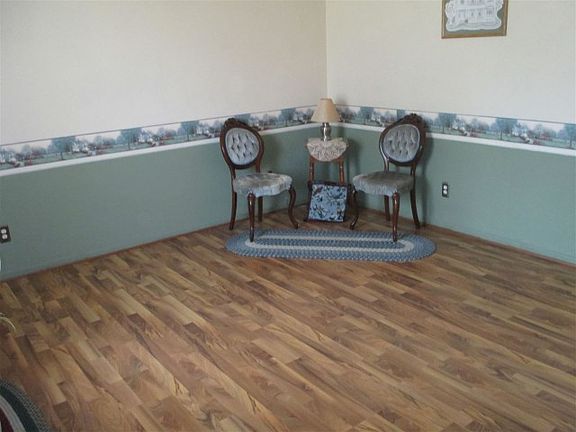 4th image of 1032 Windbourne Dr