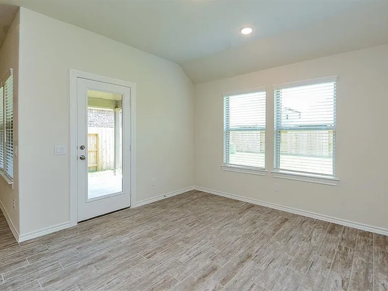 9731 Birdsnest Ct — Photo 10