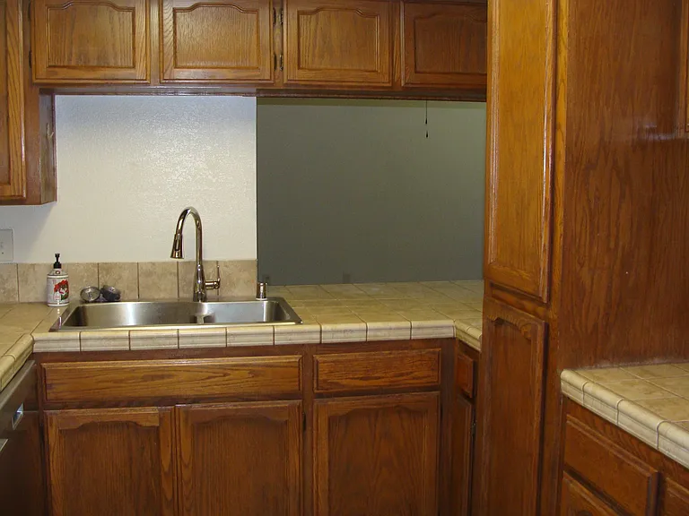 343 W Herndon Ave — Photo 11