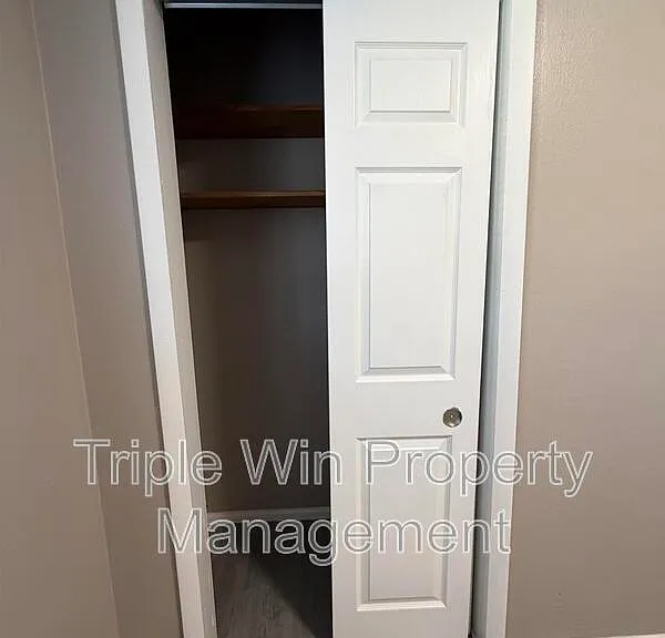 1710 Kay Dr — Photo 12