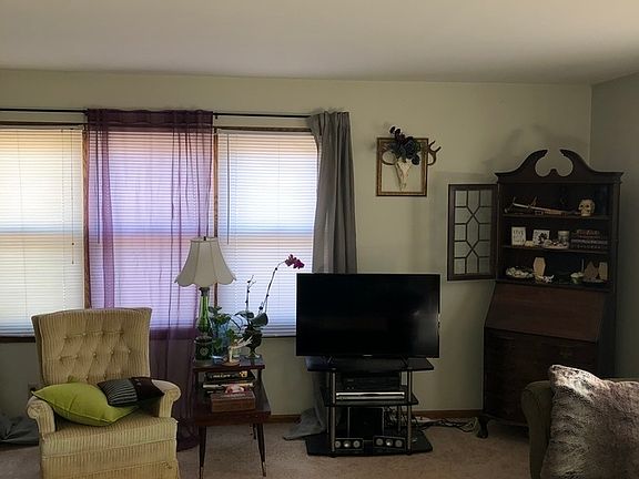 2nd image of 2400 27th Ave S #1