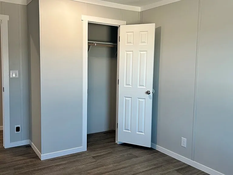 348 Remington Dr — Photo 23