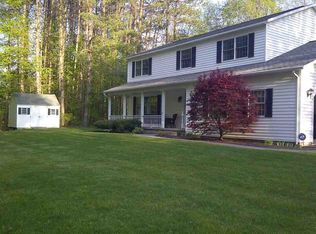 476 Grooms Rd, Clifton Park, NY 12065