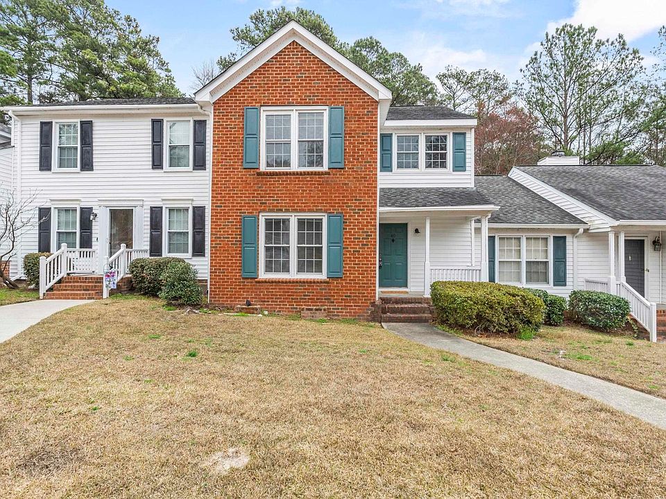 1st image of 80 N Lake Pointe Dr