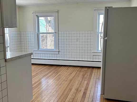 5th image of 90 Bowman St #90