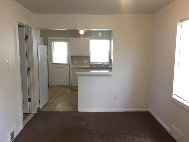 101 E Harwood Ave — Photo 16