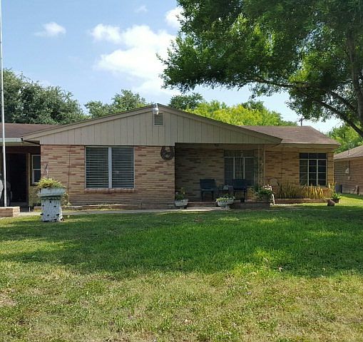 1st image of 1015 Pamela Dr
