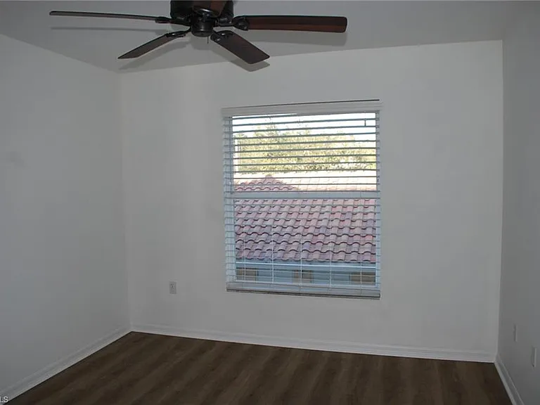 416 Valerie Way #203 — Photo 10