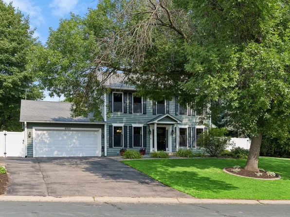4601 Fairway Hills Dr, Eagan, MN 55123