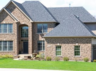 7102 Wexford Ct, Bull Valley, IL 60050