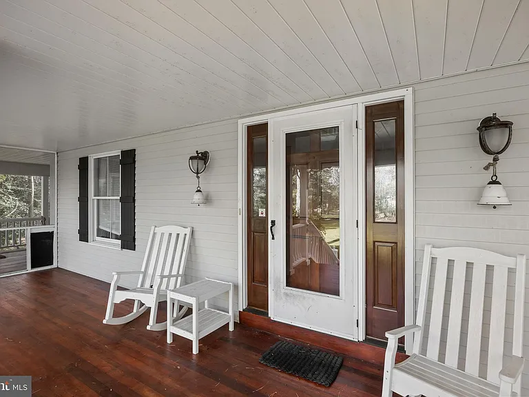 3 S Lakeside Dr W — Photo 5