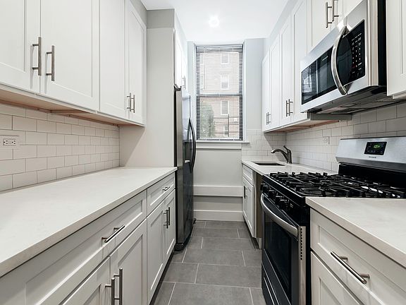 5th image of 525 W 235th St APT 1A