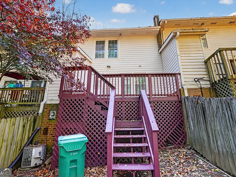 898 Chippendale Ln — Photo 18