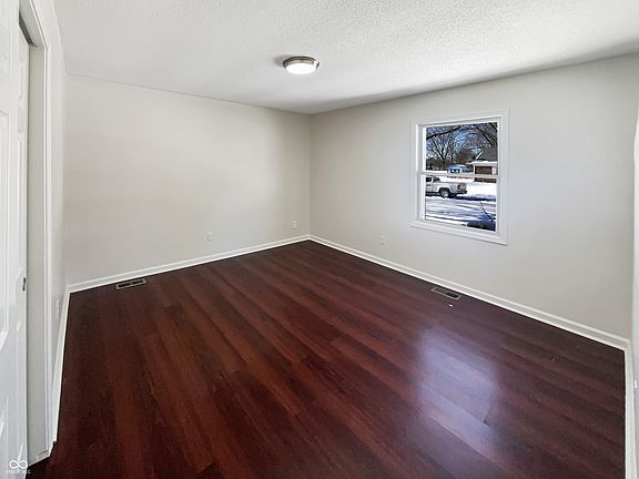 5th image of 4711 N Eden Ct