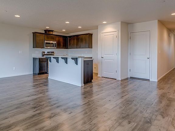4th image of 513 NE 138th Pl