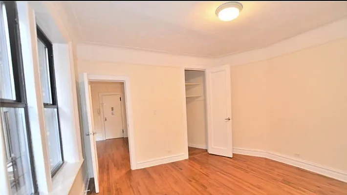 Rented by Urban Real Estate Property Group Inc | media 12