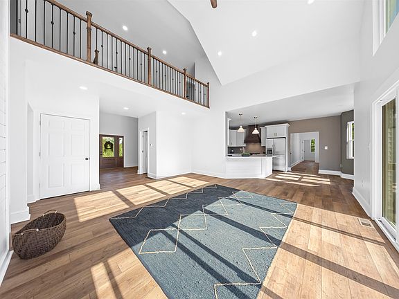 3rd image of 80 Private Road 270