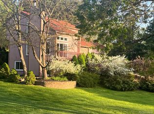 9633 Ridge Top Trl, Clarkston, MI 48348