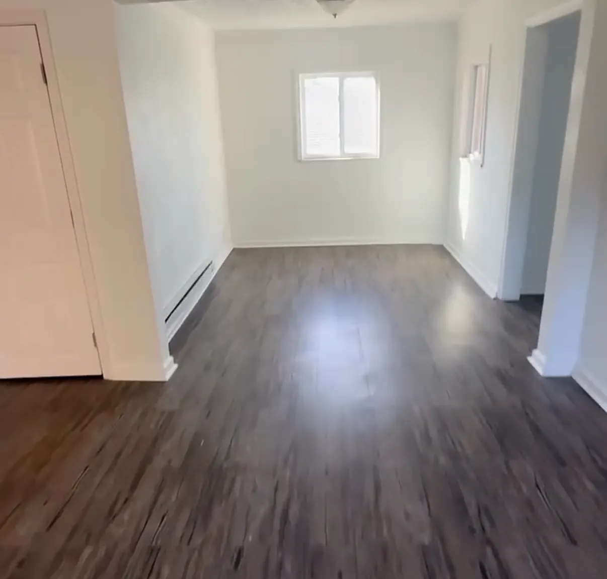 2 bed, $895 — Photo 2