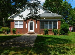 420 Ty Cobb St, Royston, GA 30662