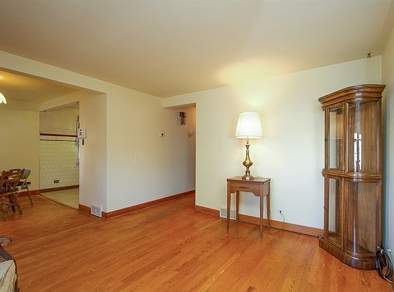 2nd image of 10713 S Avenue N Ave