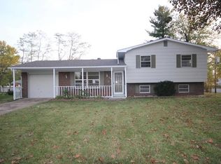 200 Chateau Dr, Fairview Heights, IL 62208