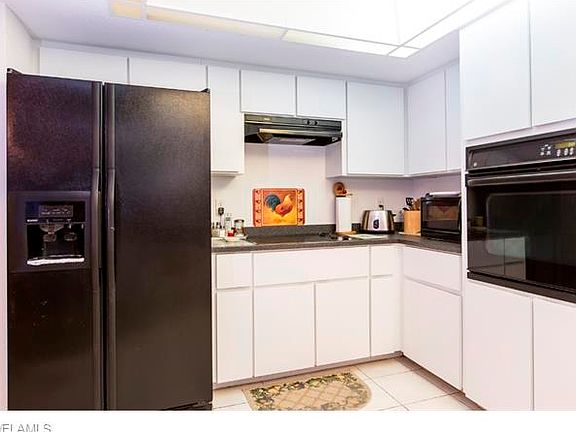 5th image of 2103 SE 8th Pl