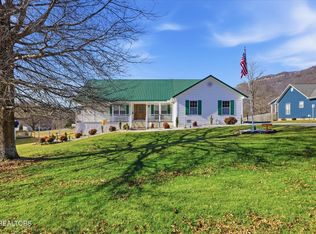 163 Matthew Ln, La Follette, TN 37766