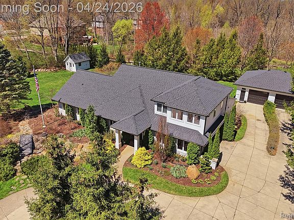 4th image of 46790 W Eleven Mile Rd