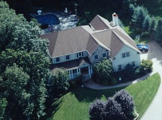 5 Orchard Way, Warren, NJ 07059