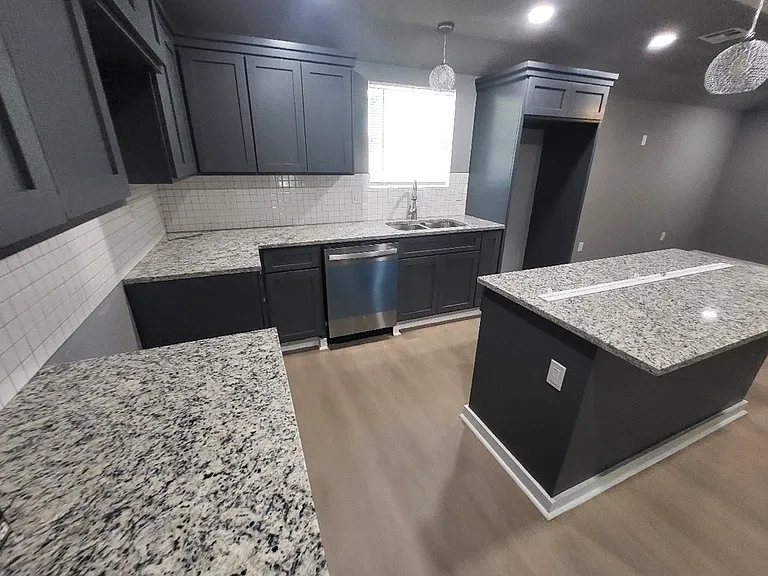 516 S 38th West Ave — Photo 12
