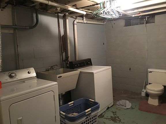 Laundry room 