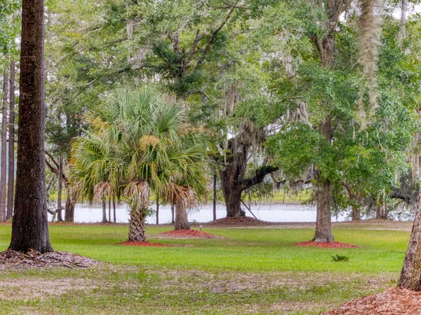 2744 Samuel Gibbs Rd, Wadmalaw Island, SC 29487