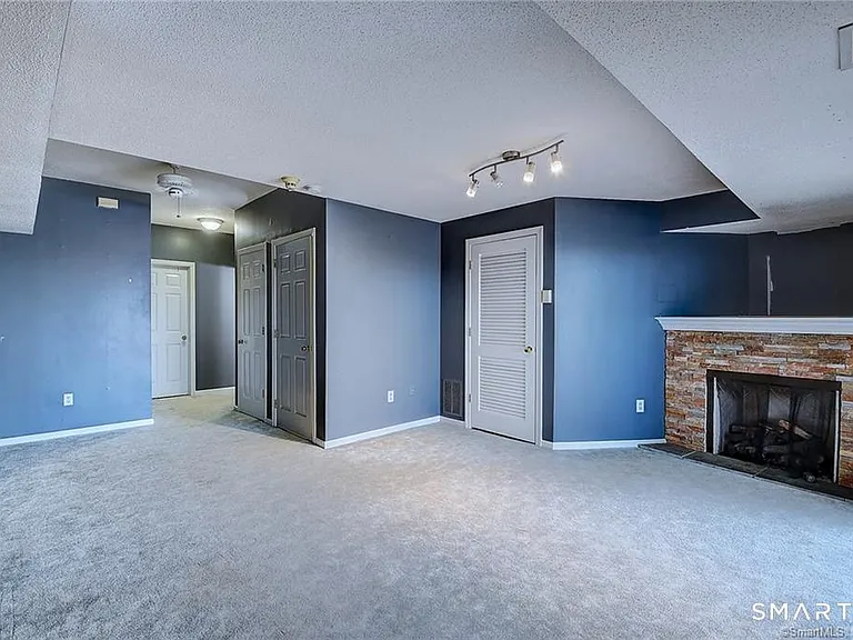 334 Conestoga Way #334 — Photo 31