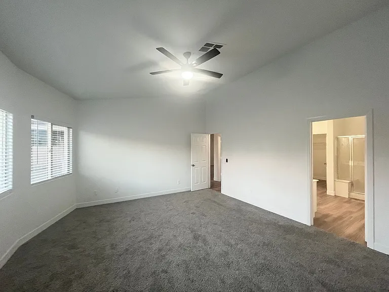3816 Waynesvill St — Photo 25