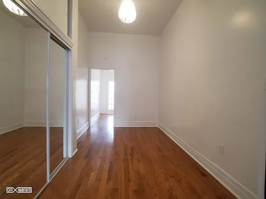 Rented by Citi Habitats | media 17