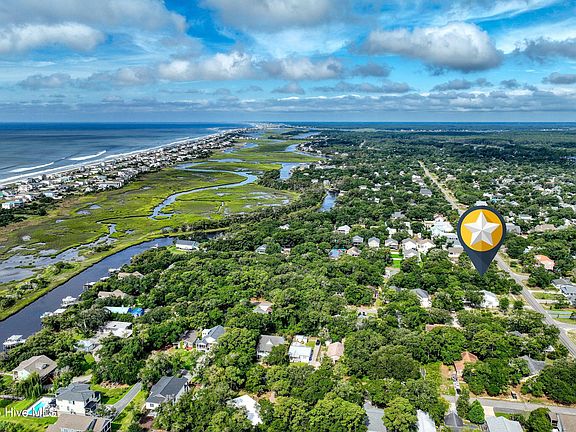 2nd image of 505 W Oak Island Drive LOT 2