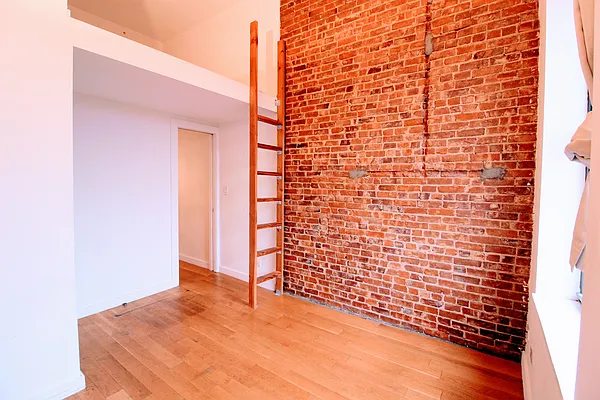 Rented by Compass | media 11