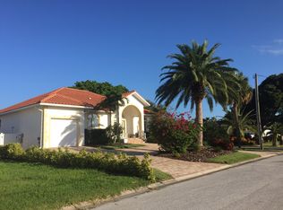 2740 Hibiscus Dr W, Belleair Beach, FL 33786
