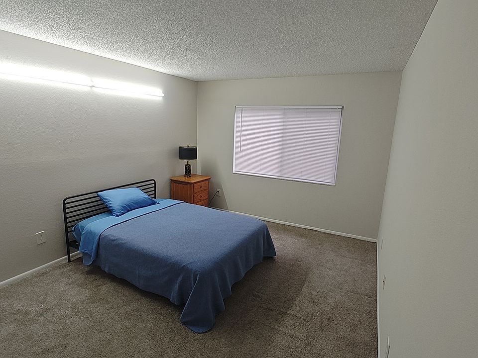 1st image of 648 Kenwick Cir