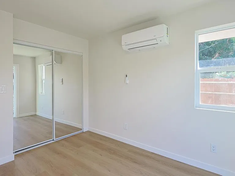 5740 Midwick St — Photo 13